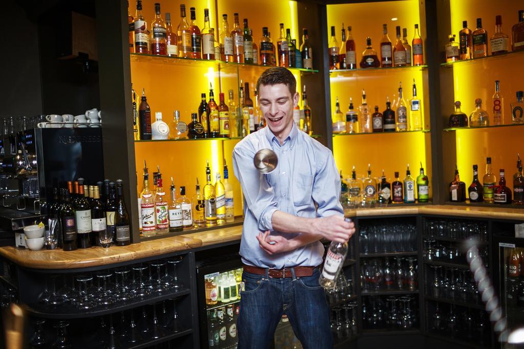 סירנססטר Kings Head Hotel מראה חיצוני תמונה