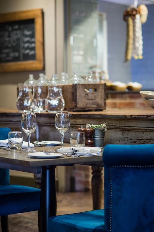 סירנססטר Kings Head Hotel מראה חיצוני תמונה
